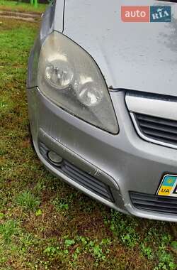 Минивэн Opel Zafira 2006 в 