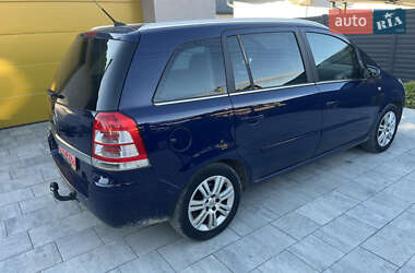 Минивэн Opel Zafira 2009 в 