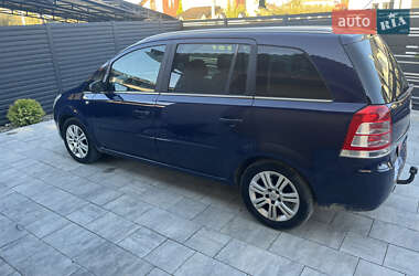 Минивэн Opel Zafira 2009 в 