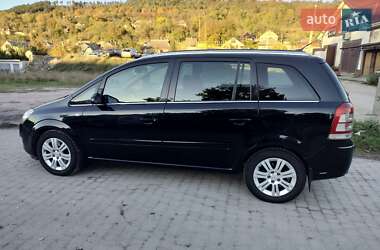 Минивэн Opel Zafira 2009 в 