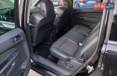 Минивэн Opel Zafira 2009 в 