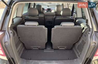 Минивэн Opel Zafira 2009 в 