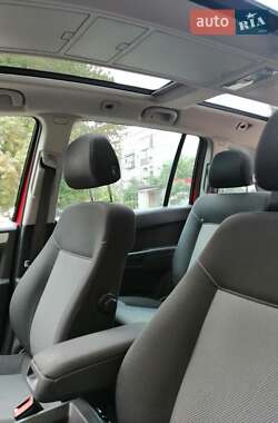 Минивэн Opel Zafira 2009 в 