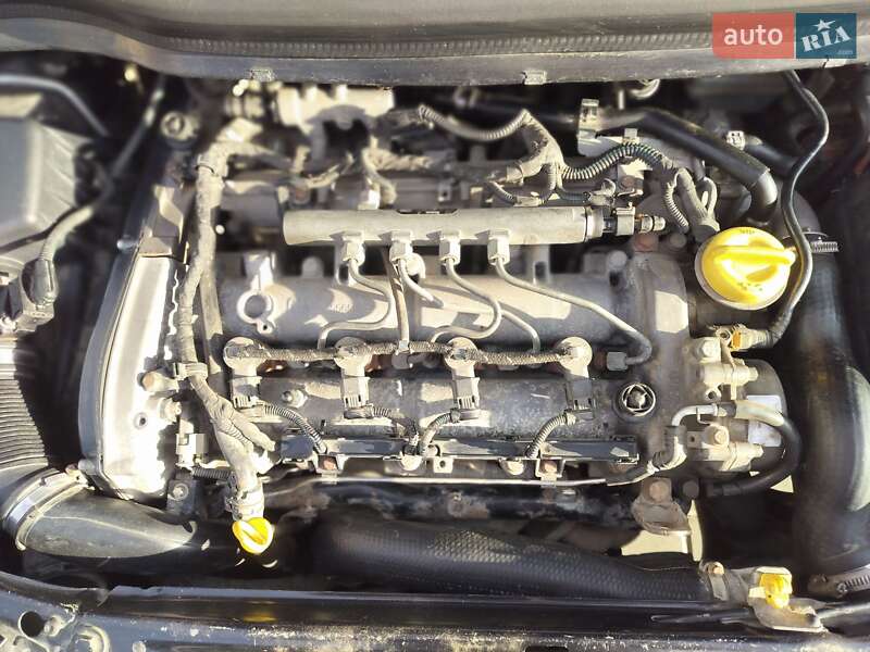 Минивэн Opel Zafira 2009 в Могилев-Подольске фото 10 Минивэн Opel Zafira 2009 в Могилев-Подольске