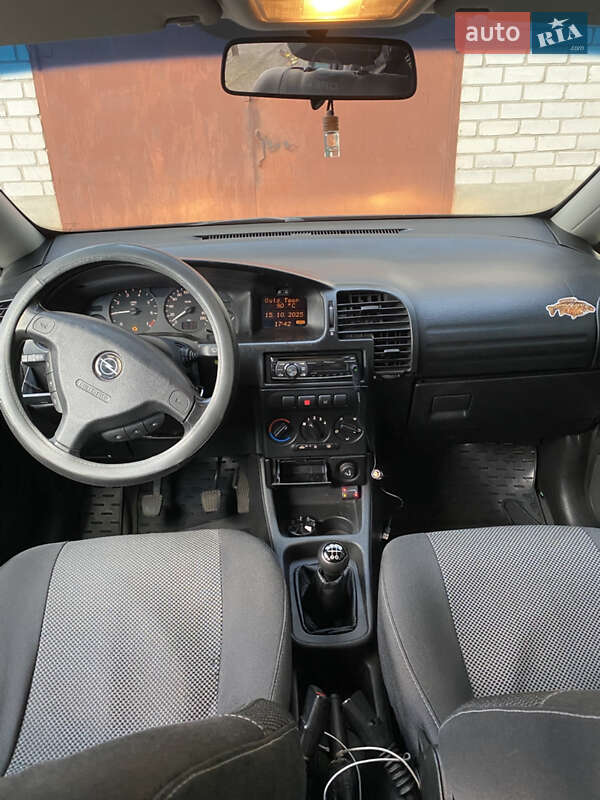 Минивэн Opel Zafira 1999 в Житомире фото 3 Минивэн Opel Zafira 1999 в Житомире