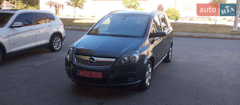 Минивэн Opel Zafira 2006 в 