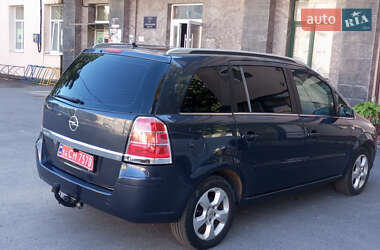 Минивэн Opel Zafira 2006 в 