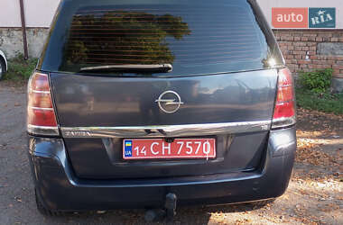 Минивэн Opel Zafira 2006 в 