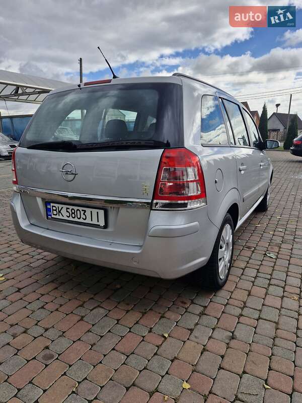 Минивэн Opel Zafira 2008 в Ровно фото 4 Минивэн Opel Zafira 2008 в Ровно