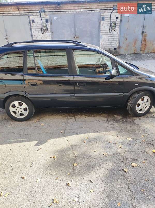 Мінівен Opel Zafira 2003 в Дніпрі