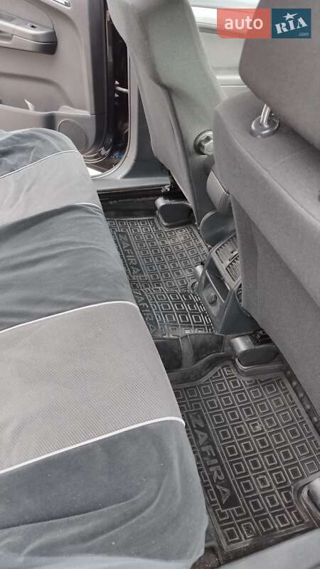 Минивэн Opel Zafira 2011 в Чернигове фото 16 Минивэн Opel Zafira 2011 в Чернигове