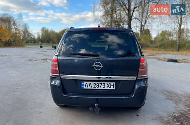 Минивэн Opel Zafira 2006 в 