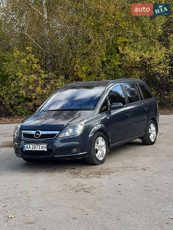 Минивэн Opel Zafira 2006 в Звягеле