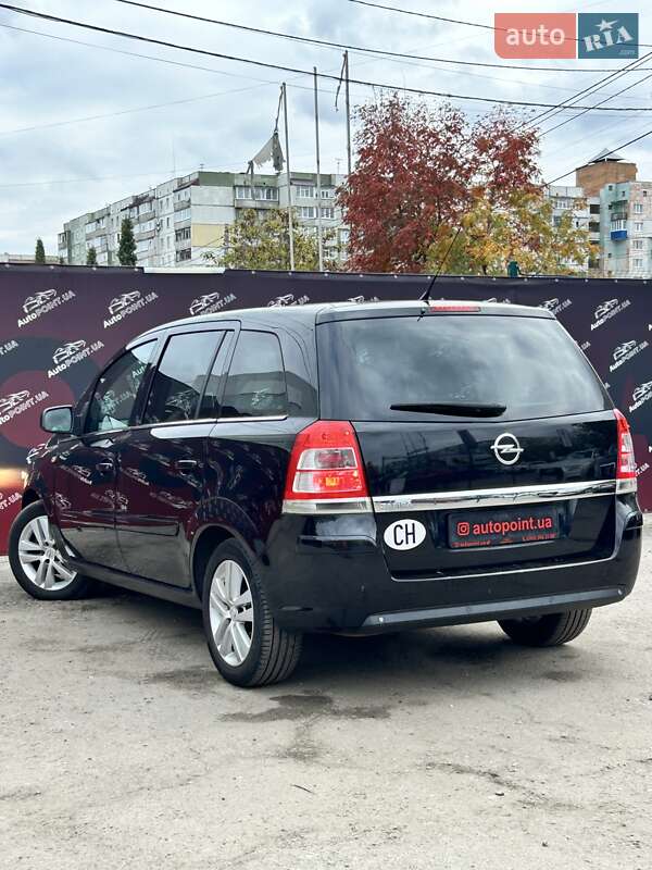 Минивэн Opel Zafira 2011 в Сумах