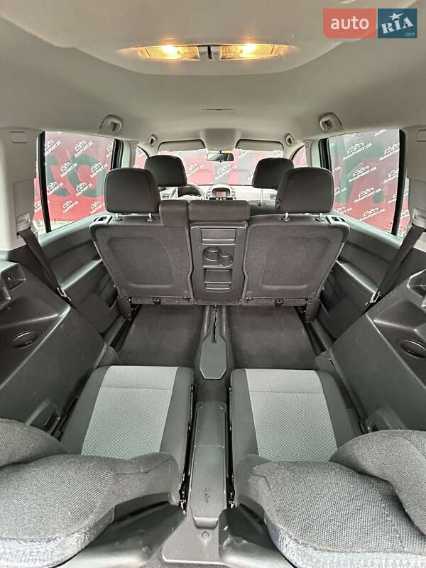 Минивэн Opel Zafira 2011 в Сумах