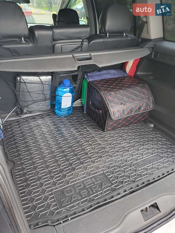 Мінівен Opel Zafira 2011 в Києві