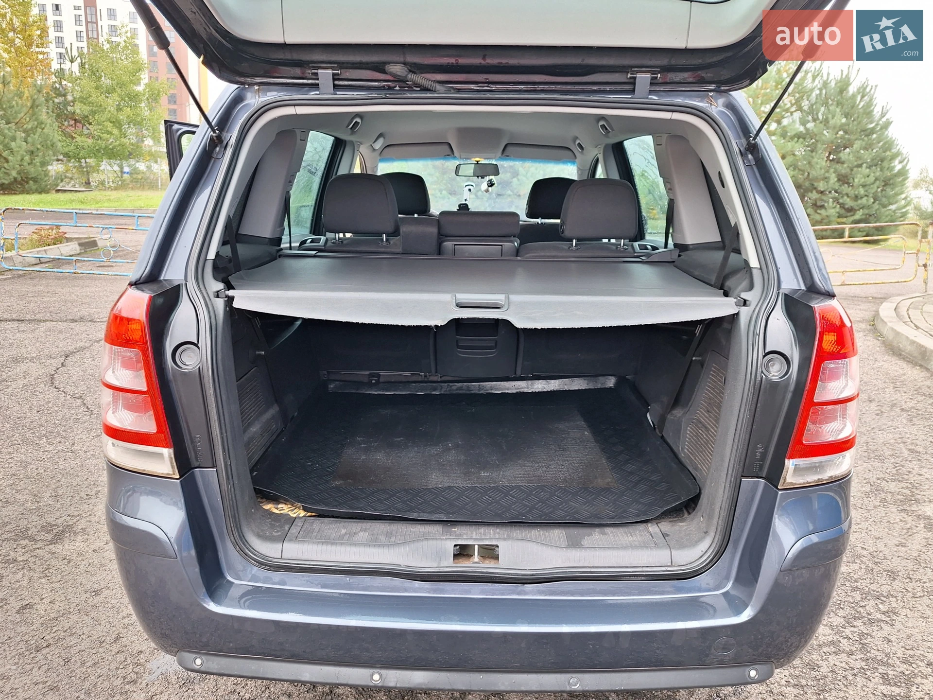 2010 Opel Zafira - мініатюра 10