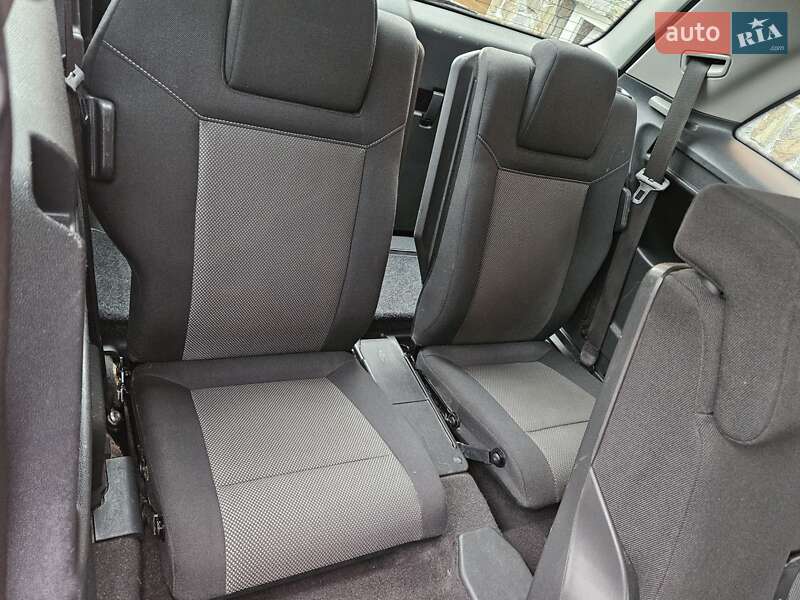 Минивэн Opel Zafira 2013 в Луцке