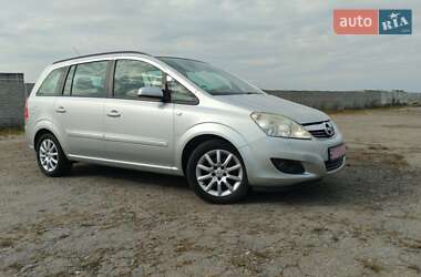 Минивэн Opel Zafira 2009 в 