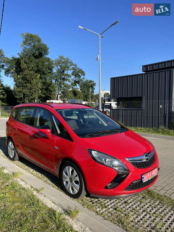Opel Zafira 2014