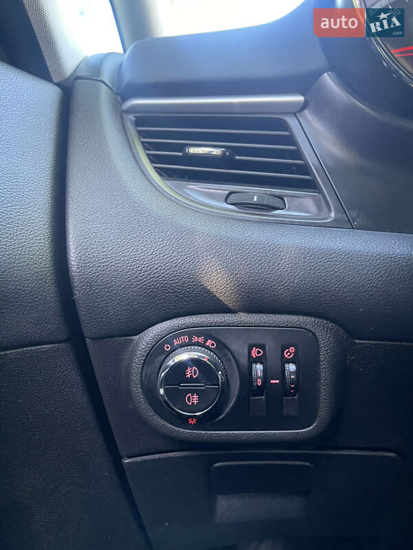 Мінівен Opel Zafira 2014 в Львові