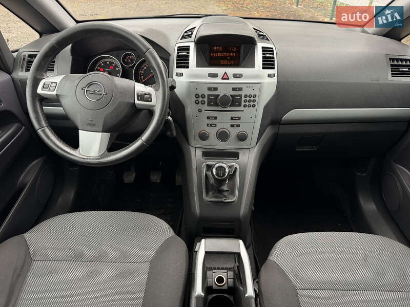 Минивэн Opel Zafira 2009 в Умани