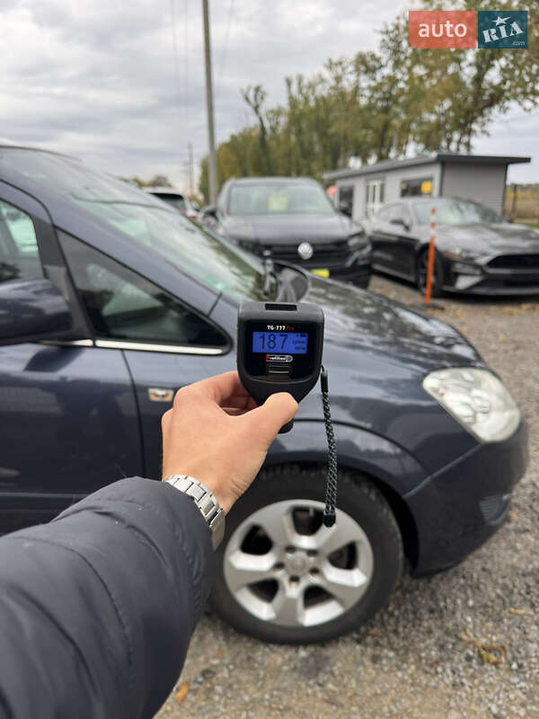 Минивэн Opel Zafira 2009 в Умани