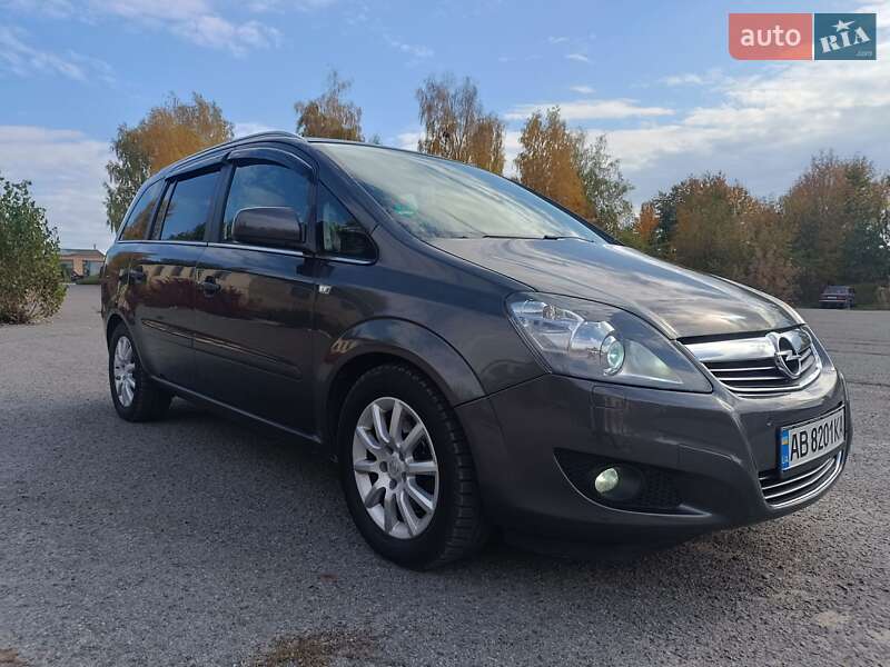 Opel Zafira 2011 Opel Zafira 2011