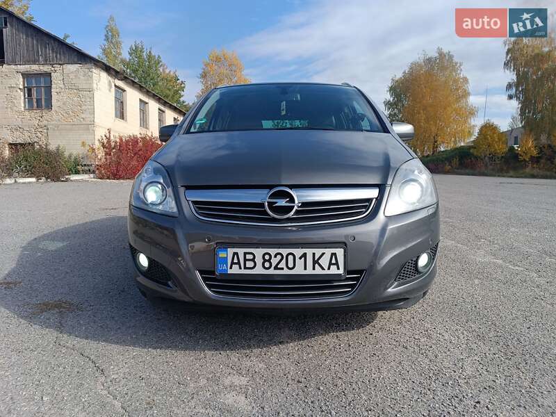Минивэн Opel Zafira 2011 в Шаргороде фото 69 Минивэн Opel Zafira 2011 в Шаргороде
