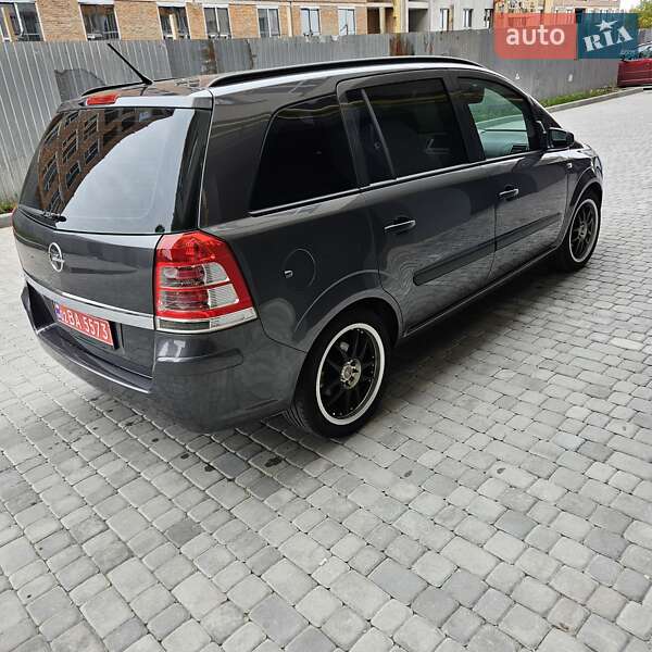 Минивэн Opel Zafira 2008 в Виннице