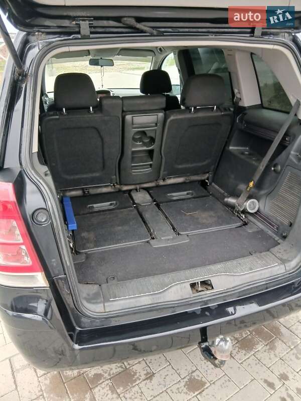 Минивэн Opel Zafira 2008 в Тячеве