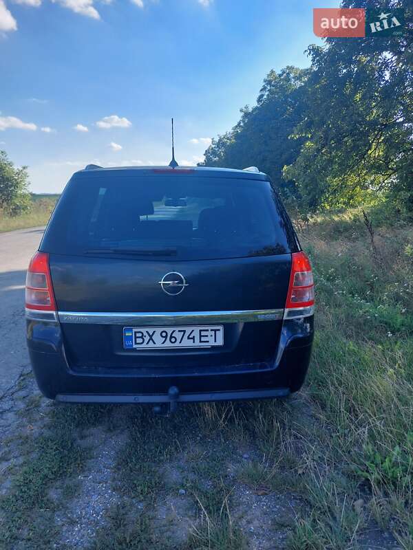 Минивэн Opel Zafira 2012 в Тернополе фото 5 Минивэн Opel Zafira 2012 в Тернополе