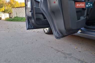 Минивэн Opel Zafira 2006 в  фото 20 Минивэн Opel Zafira 2006 в