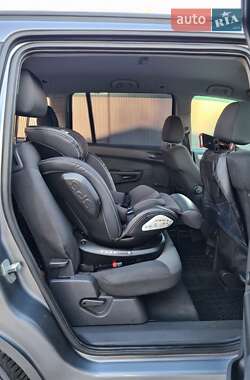 Минивэн Opel Zafira 2006 в  фото 29 Минивэн Opel Zafira 2006 в