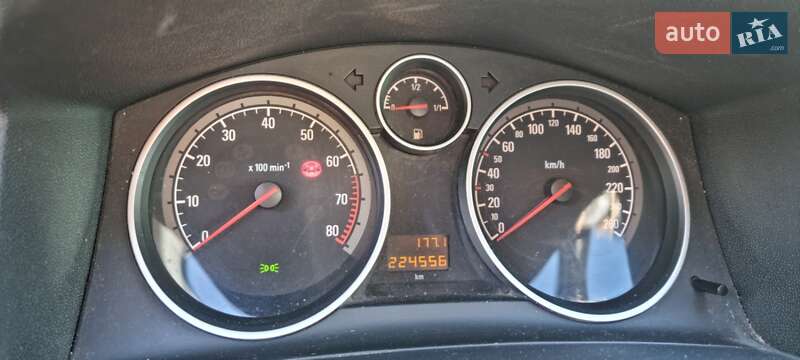 Минивэн Opel Zafira 2010 в Хмельницком фото 7 Минивэн Opel Zafira 2010 в Хмельницком