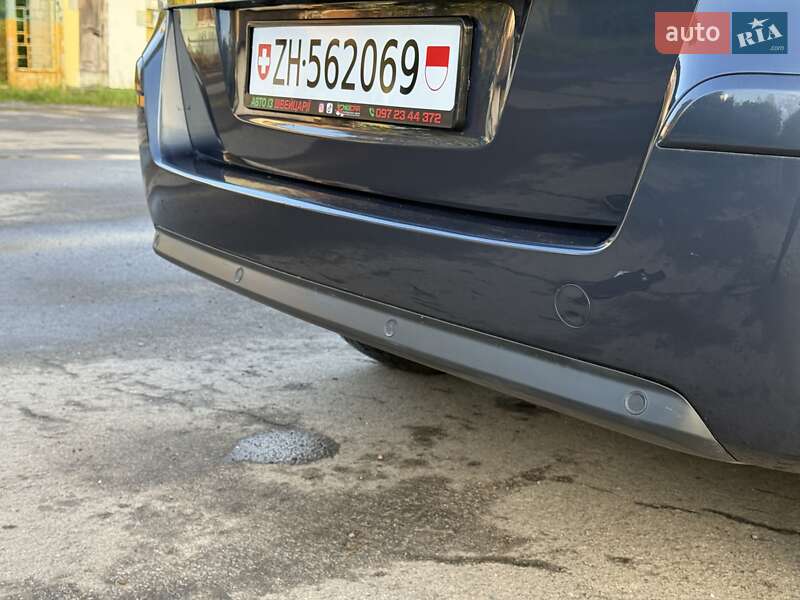 Минивэн Opel Zafira 2010 в Дрогобыче