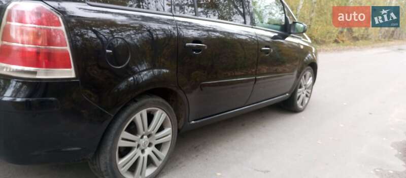 Минивэн Opel Zafira 2006 в Виннице