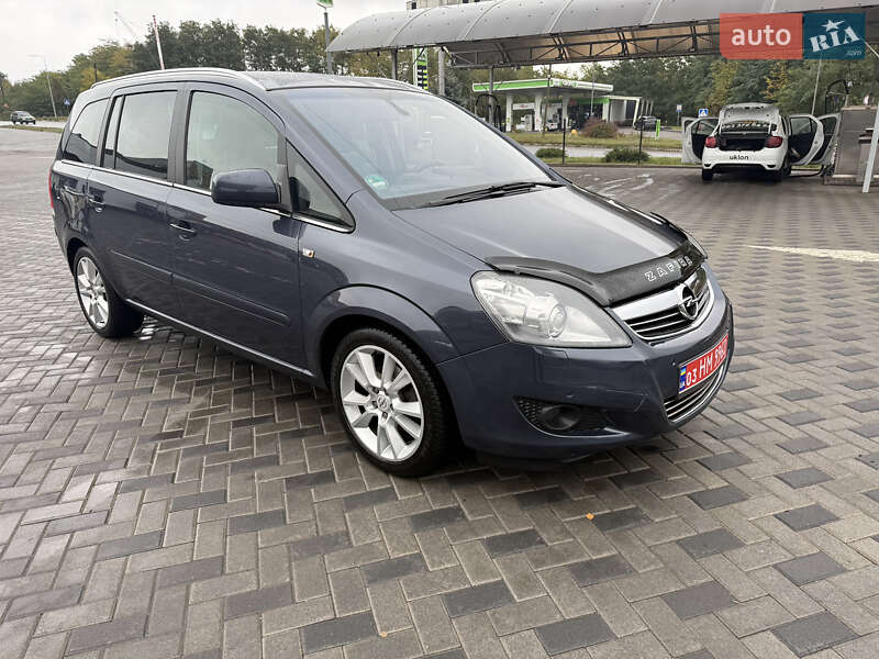 Минивэн Opel Zafira 2010 в Полтаве фото 4 Минивэн Opel Zafira 2010 в Полтаве