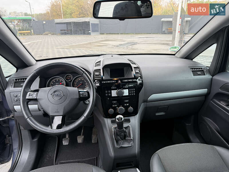 Минивэн Opel Zafira 2010 в Полтаве фото 24 Минивэн Opel Zafira 2010 в Полтаве