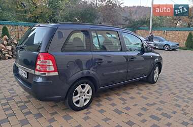 Минивэн Opel Zafira 2009 в 