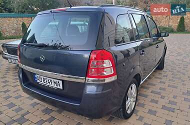Минивэн Opel Zafira 2009 в 