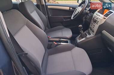 Минивэн Opel Zafira 2009 в 