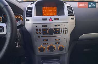 Минивэн Opel Zafira 2009 в 