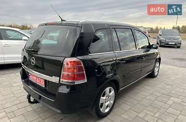 Минивэн Opel Zafira 2007 в 