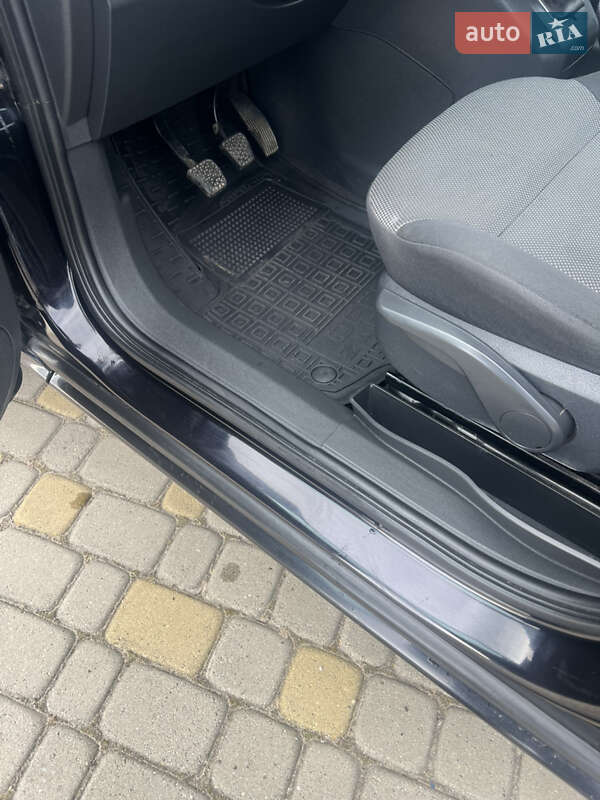 Минивэн Opel Zafira 2011 в Краковце фото 17 Минивэн Opel Zafira 2011 в Краковце