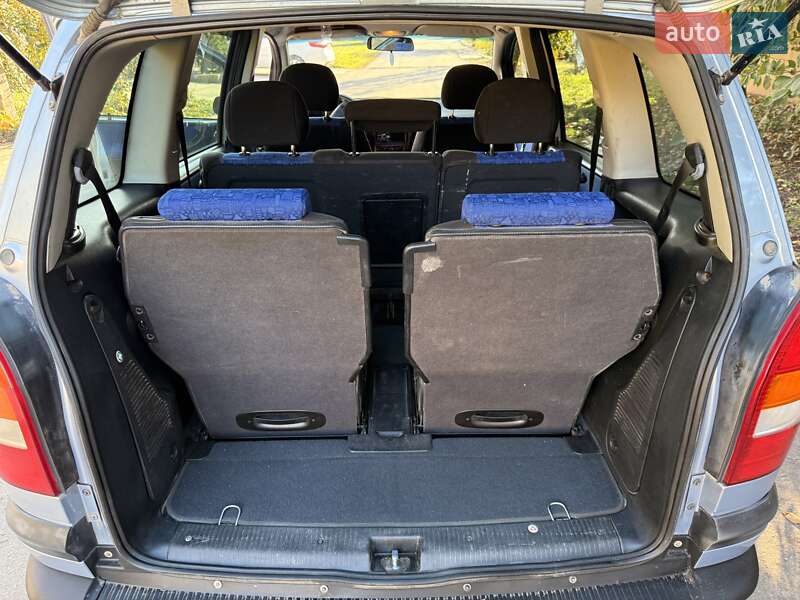 Мінівен Opel Zafira 2001 в Одесі