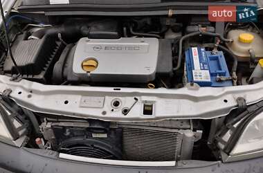 Минивэн Opel Zafira 1999 в Луцке