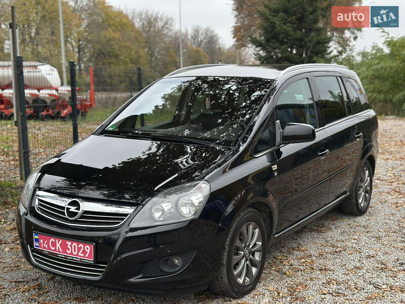 Минивэн Opel Zafira 2010 в Виннице