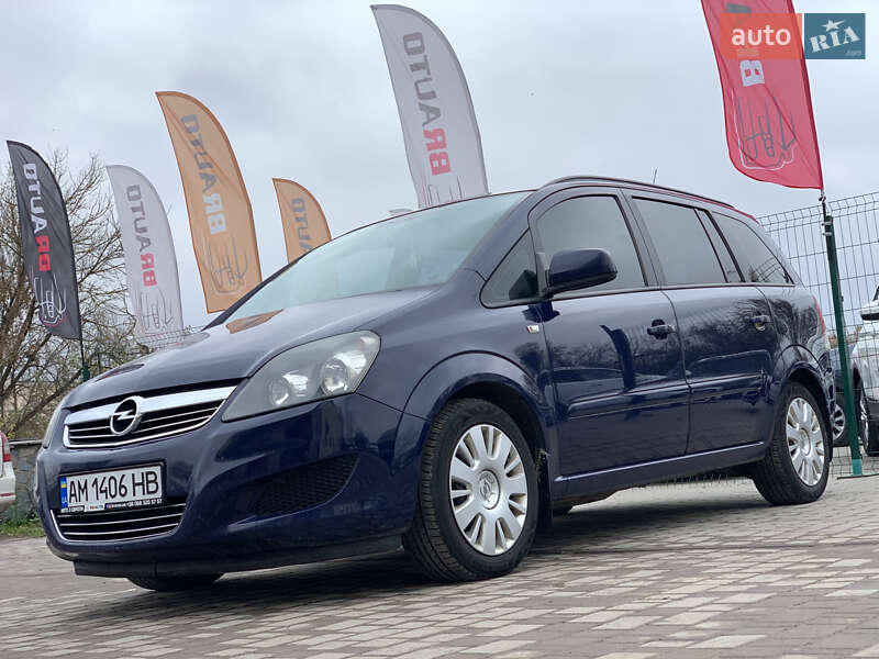 Минивэн Opel Zafira 2011 в Бердичеве фото 2 Минивэн Opel Zafira 2011 в Бердичеве