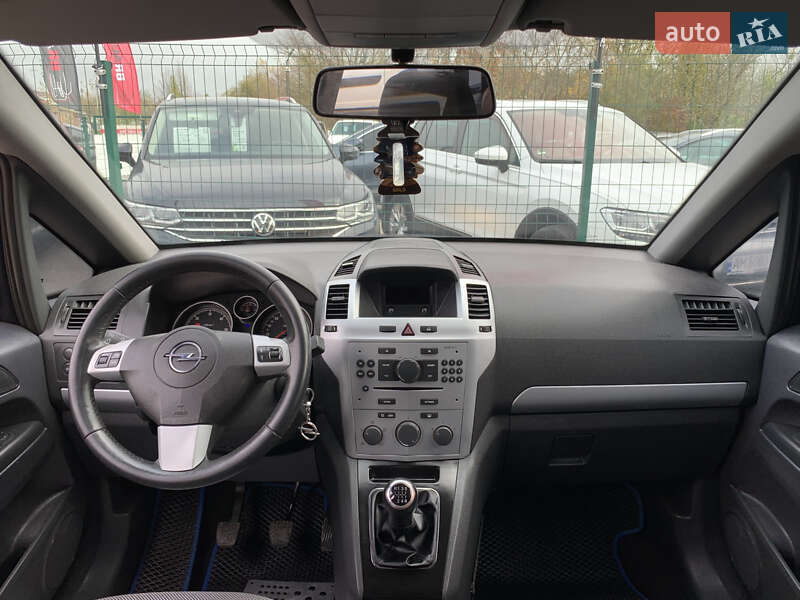 Минивэн Opel Zafira 2011 в Бердичеве фото 49 Минивэн Opel Zafira 2011 в Бердичеве